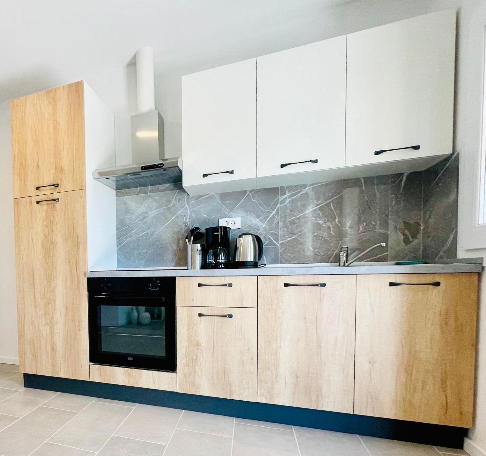 New Apartments Miya - Peroj Beach Εξωτερικό φωτογραφία