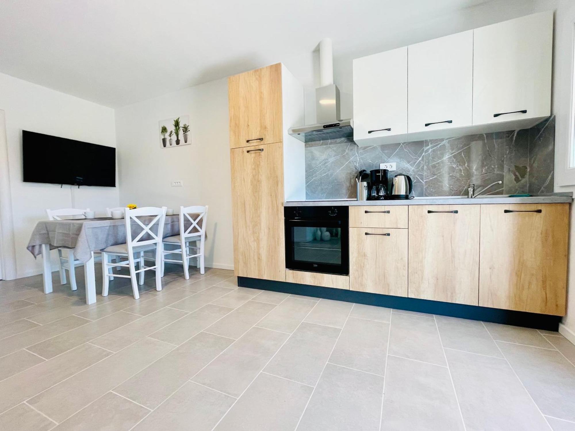 New Apartments Miya - Peroj Beach Εξωτερικό φωτογραφία